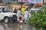 at Rajesh Khanna_s Funeral in Mumbai on 19th July 2012 (8).JPG